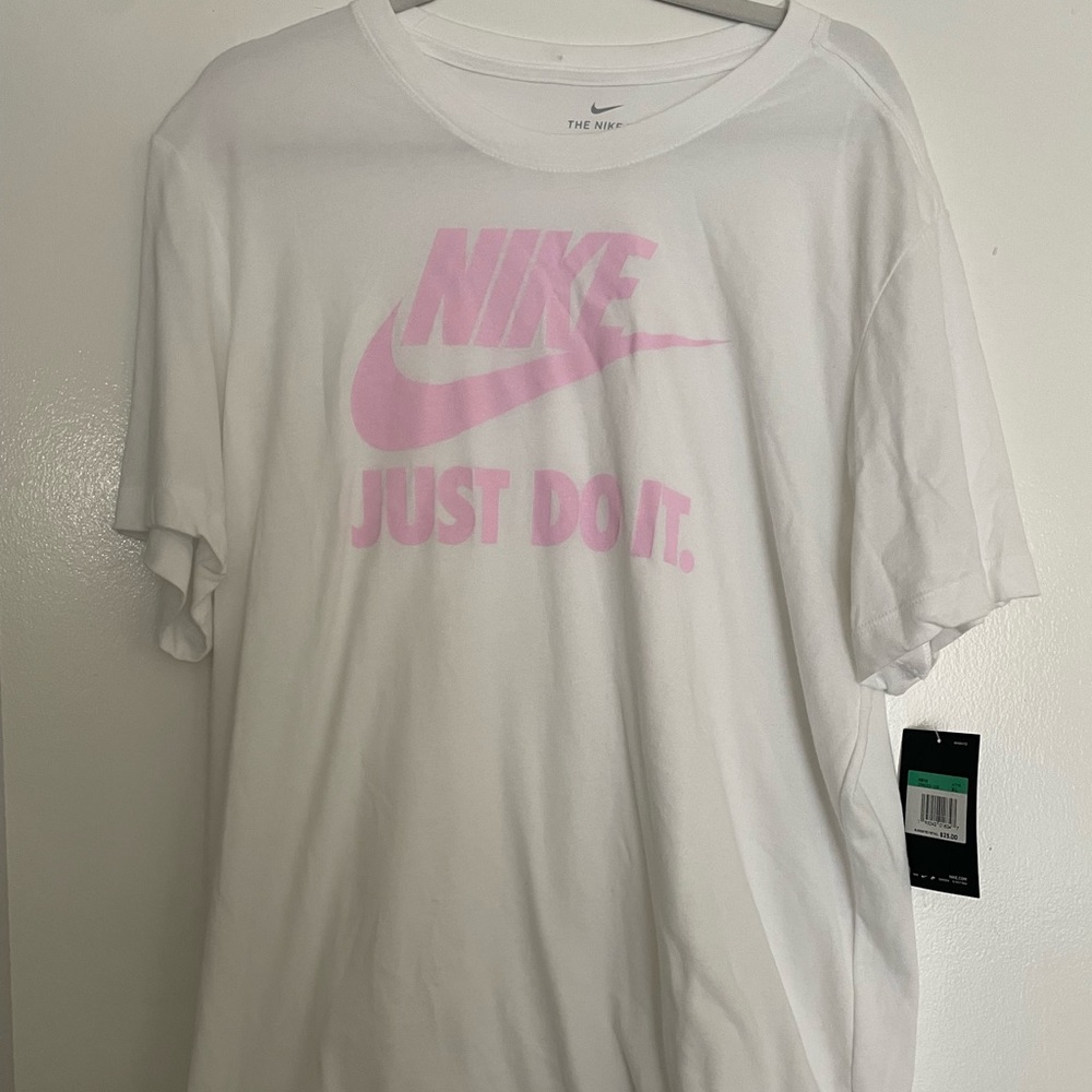 Nike T-shirt